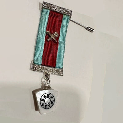 Irish and Scottish Members Jewel Including the Scottish Plug Mark NEW TOP TIER